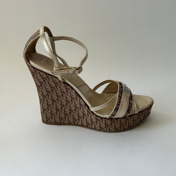 DIOR DIORISSIMO BEIGE WEDGE SANDALS - Picture 7 of 10